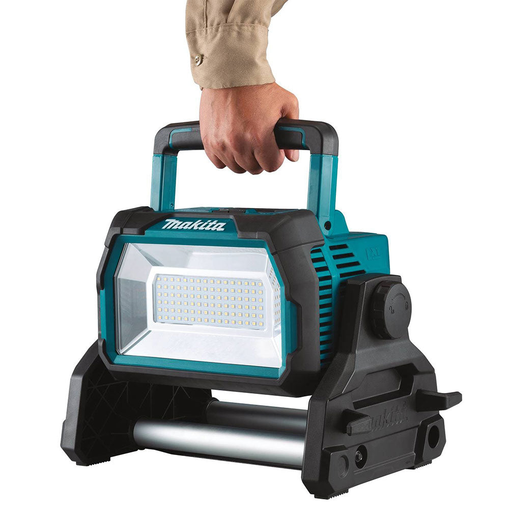 Makita DML809 18V X2 LXT Cordless/Corded Work Light, Light Only