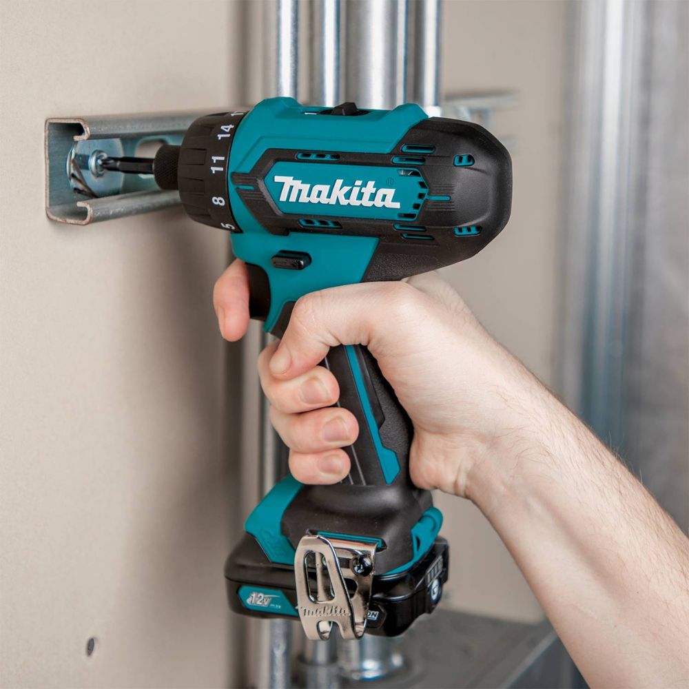 Makita FD10R1 12V Max CXT Lithium-Ion 1/4 In. Hex Driver-Drill Kit(2.0Ah)