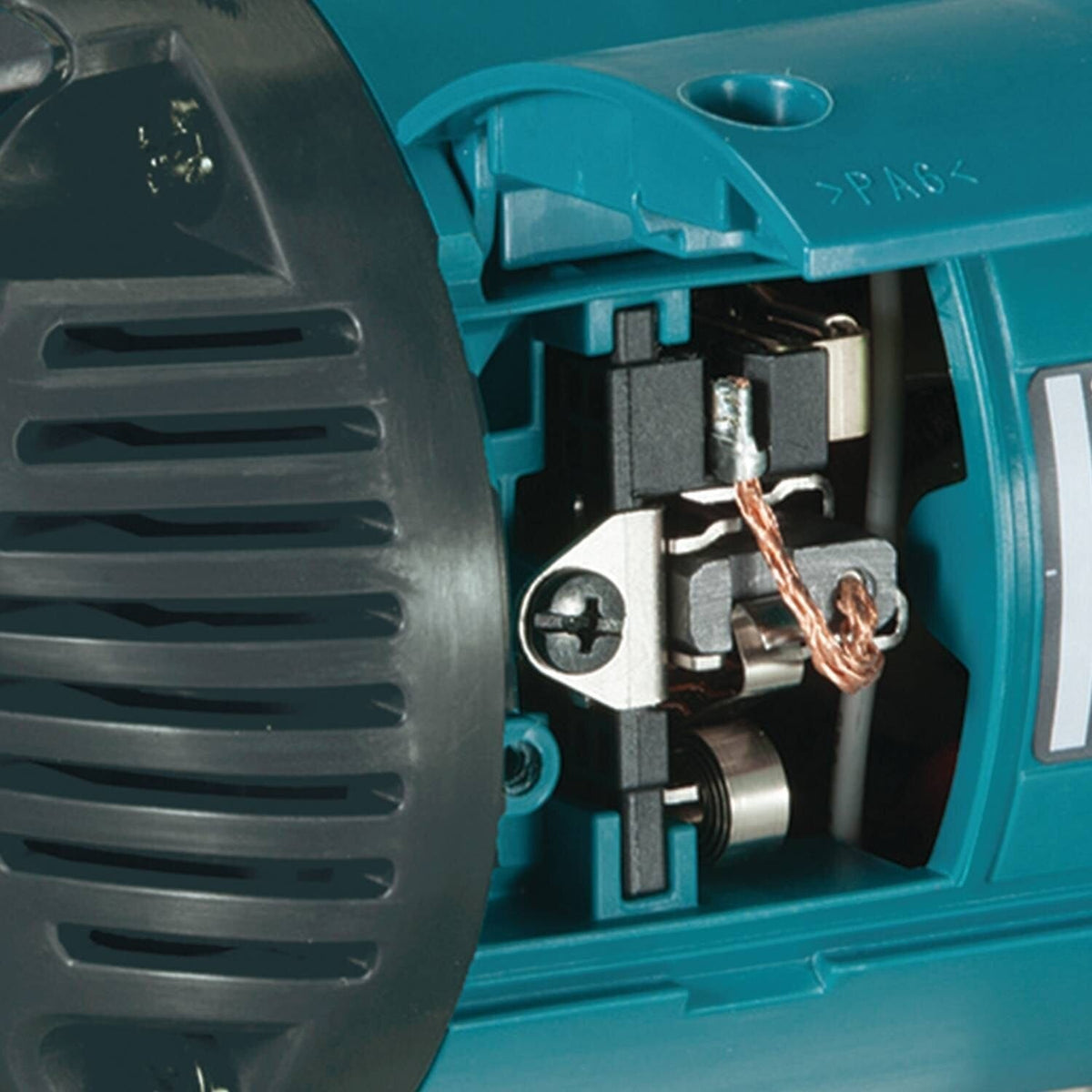 Makita GA7060 7" Angle Grinder
