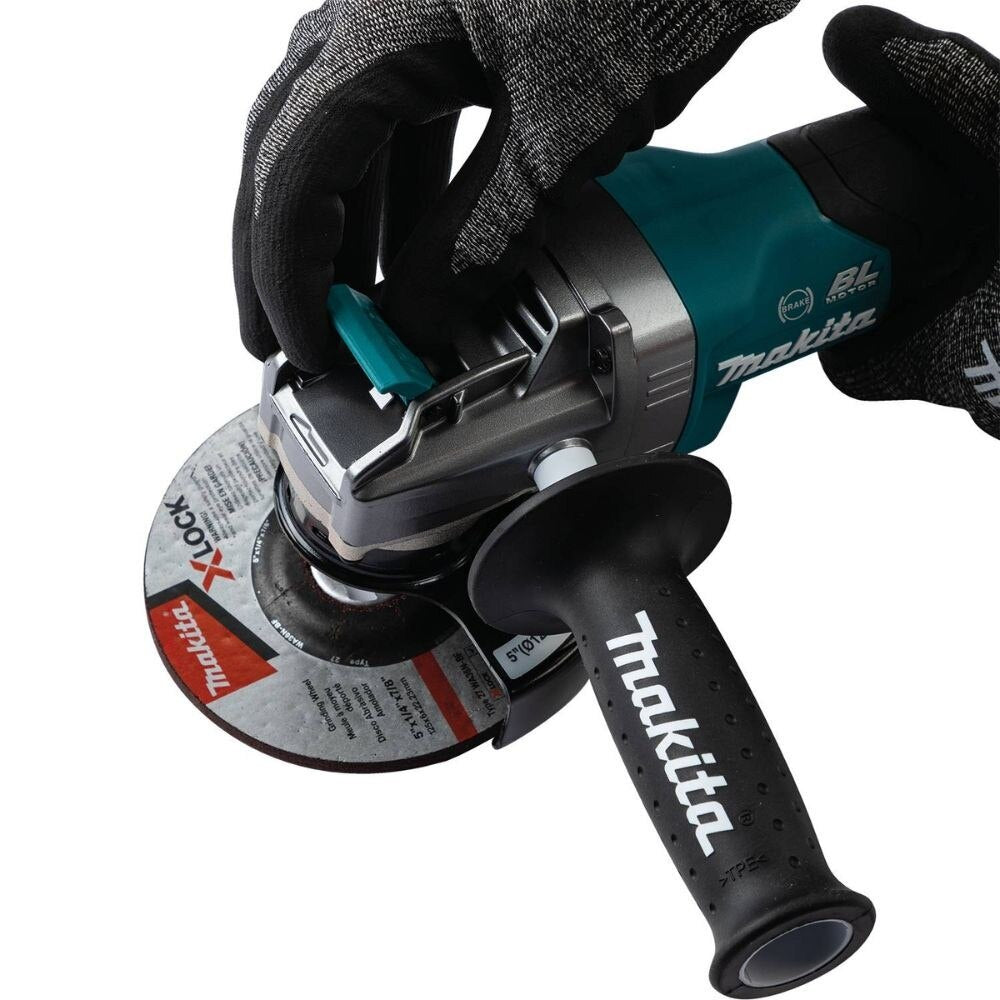 Makita GAG13M1 40V max XGT Brushless Cordless 4-1/2" / 5" X-LOCK Paddle Switch Angle Grinder Kit, with Electric Brake (4.0Ah)