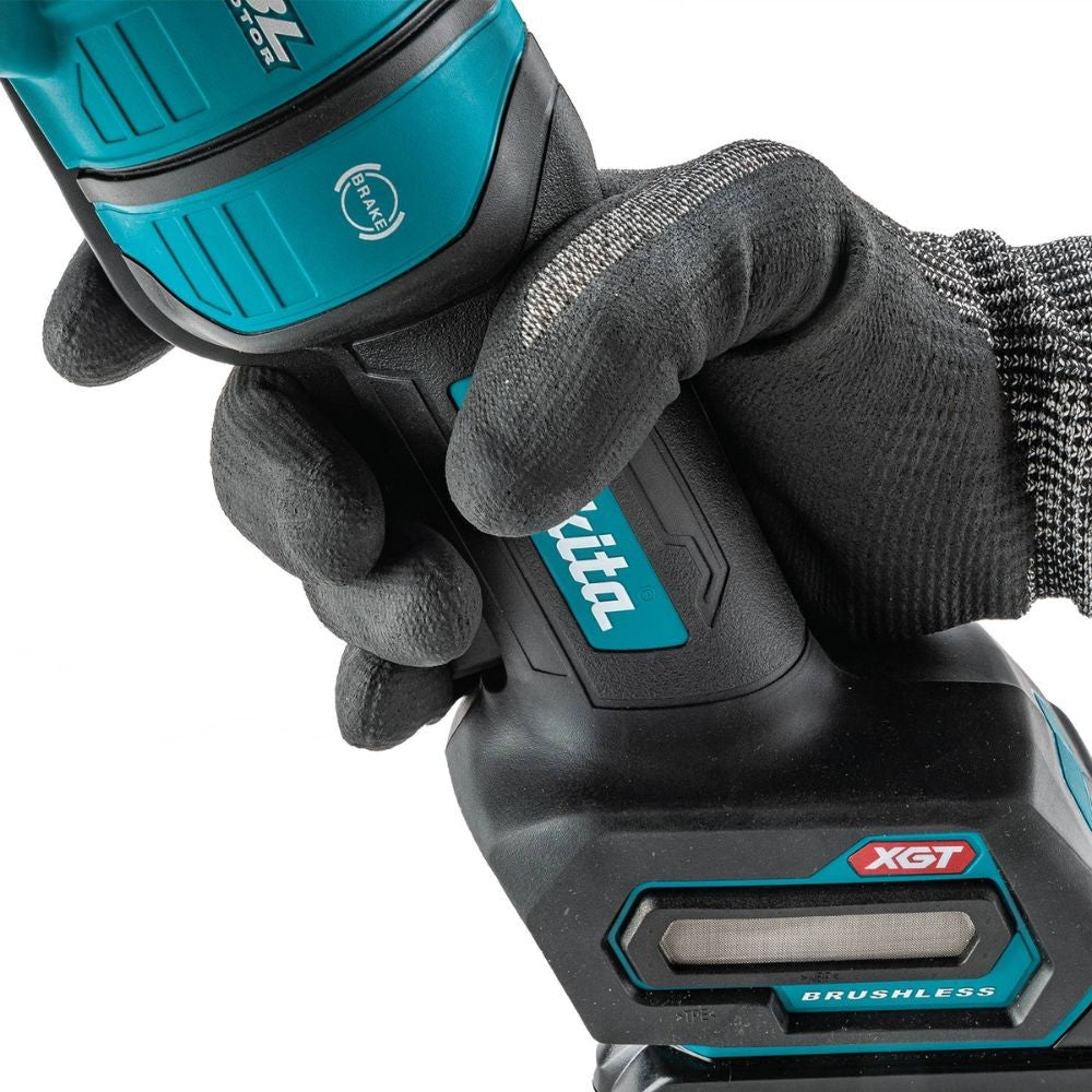 Makita GAG14M1 40V max XGT Brushless Cordless 4-1/2" / 6" Paddle Switch Angle Grinder Kit, with Electric Brake (4.0Ah)