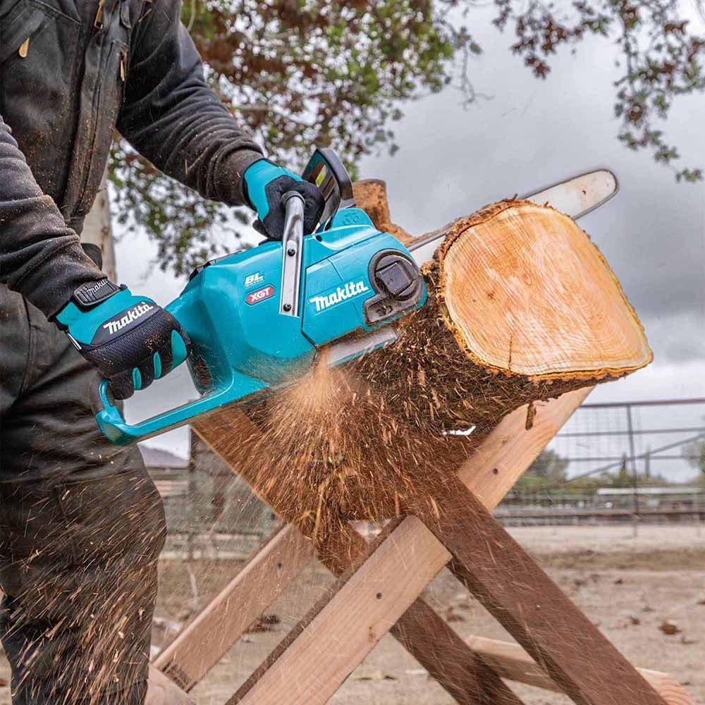 Makita GCU05Z 40V max XGT Brushless Cordless 16" Chain Saw, Tool Only
