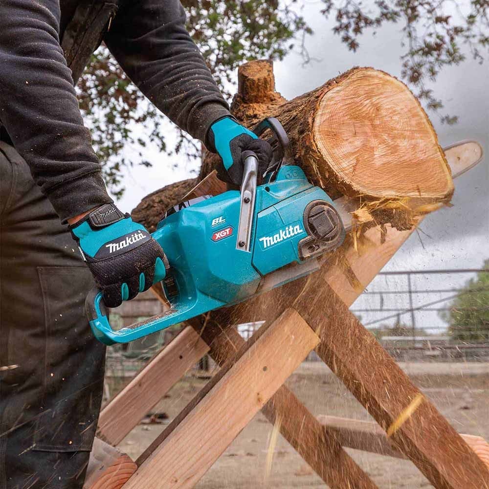 Makita GCU06Z 40V max XGT Brushless Cordless 18" Chain Saw, Tool Only