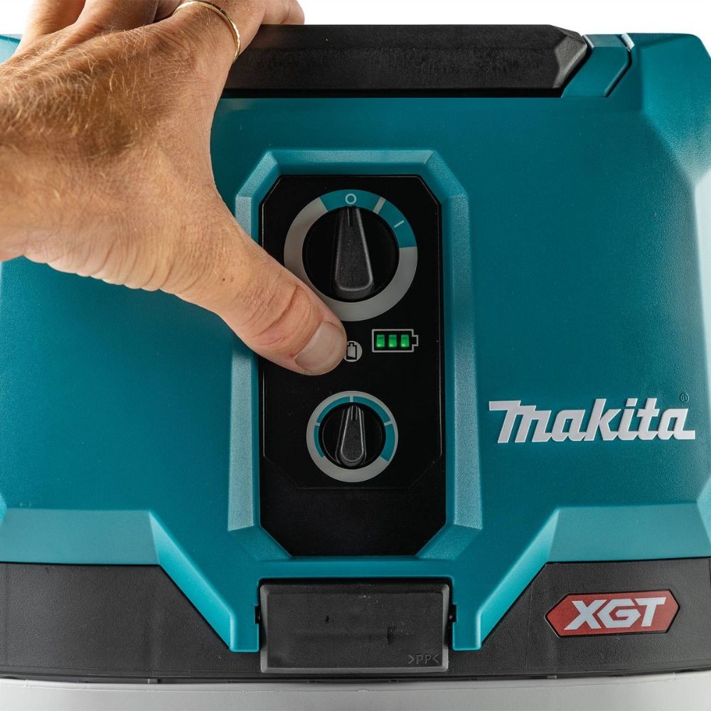 Makita GCV03Z 40V max XGT Brushless Cordless 4 Gallon Wet/Dry Dust Extractor/Vacuum, Tool Only