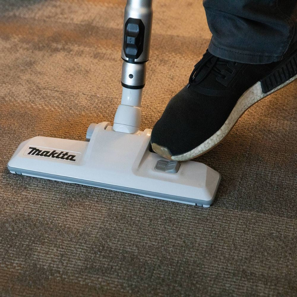 Makita GCV03Z 40V max XGT Brushless Cordless 4 Gallon Wet/Dry Dust Extractor/Vacuum, Tool Only
