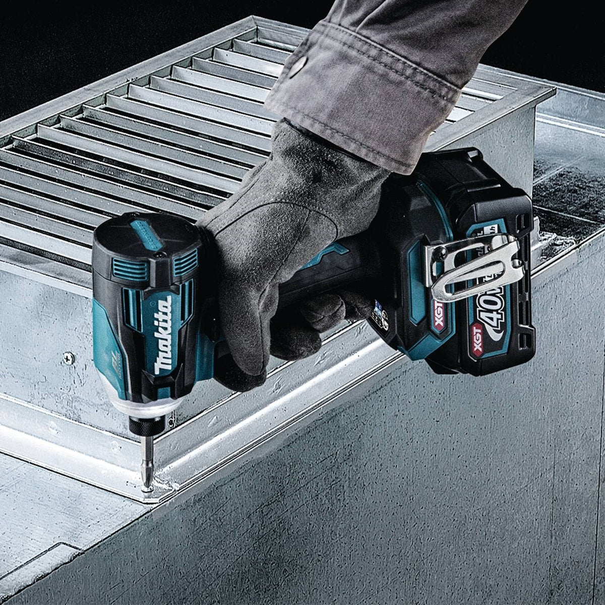 Makita GDT01D 40V max XGT® 4-Speed Impact Driver Kit (2.5Ah)