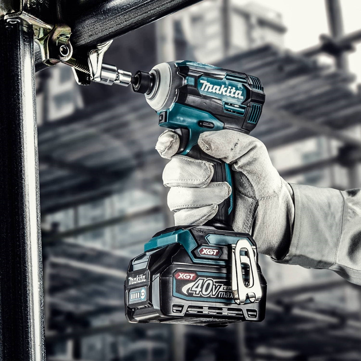 Makita GDT01D 40V max XGT® 4-Speed Impact Driver Kit (2.5Ah)