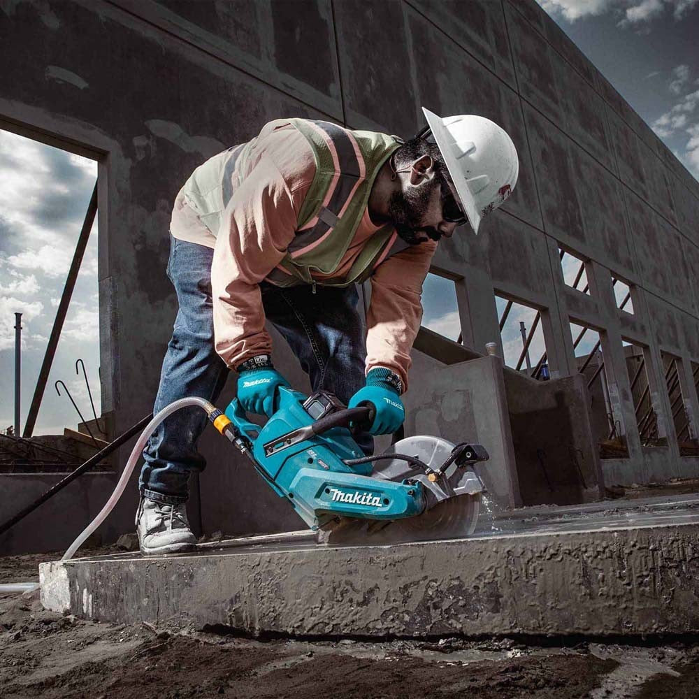 Makita GEC03T 40V max XGT Brushless Cordless 9" Power Cutter Kit, with AFT, Electric Brake (5.0 Ah)