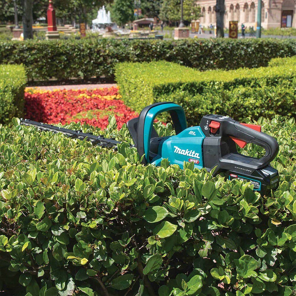 Makita GHU01M1 40V max XGT 24" Rough Cut Hedge Trimmer Kit (4.0Ah)