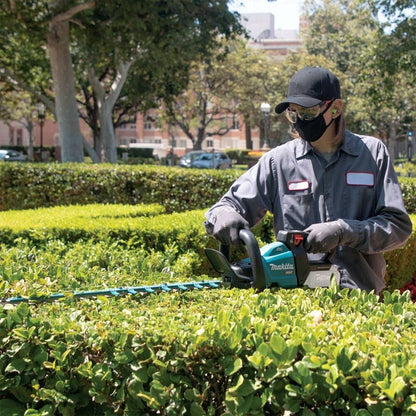 Makita GHU02Z 40V max XGT Brushless Cordless 24" Hedge Trimmer (Tool Only)
