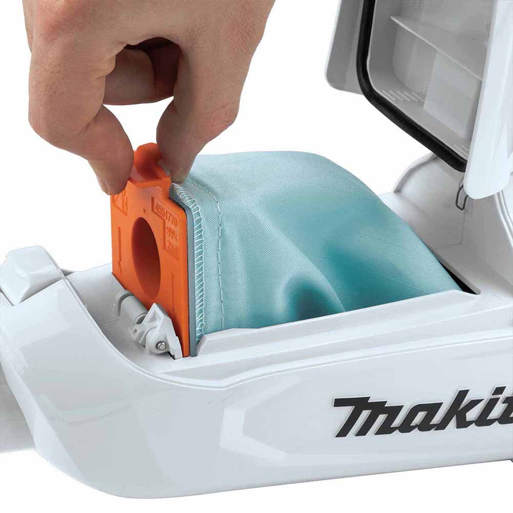Makita GLC02Z 40V max XGT Brushless Cordless 4-Speed Compact Stick Vacuum, w/ Dust Bag, Tool Only