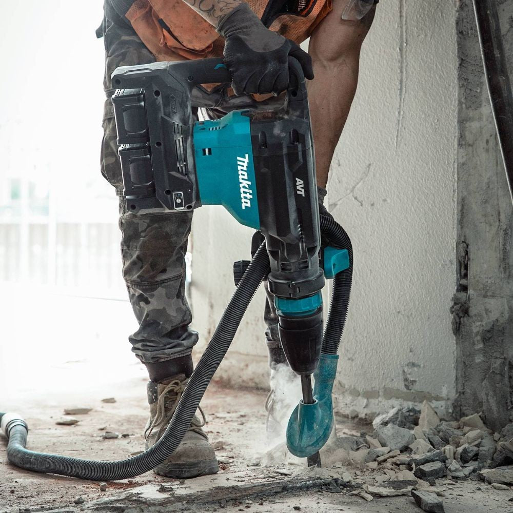 Makita GMH02PM 80V max (40V max X2) XGT Brushless 28 lb. AVT Demolition Hammer Kit, accepts SDS-MAX bits, dual port charger, AWS Capable, case (4.0Ah)