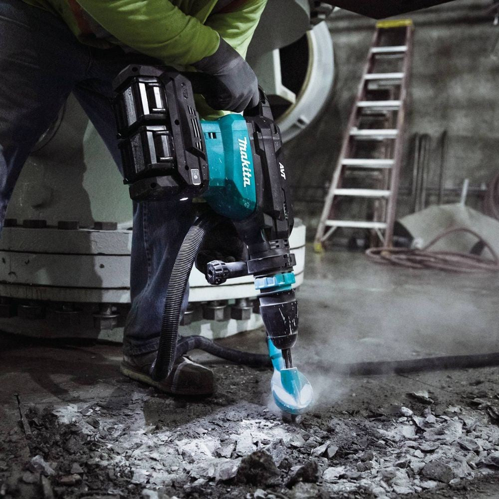 Makita GMH02PM 80V max (40V max X2) XGT Brushless 28 lb. AVT Demolition Hammer Kit, accepts SDS-MAX bits, dual port charger, AWS Capable, case (4.0Ah)