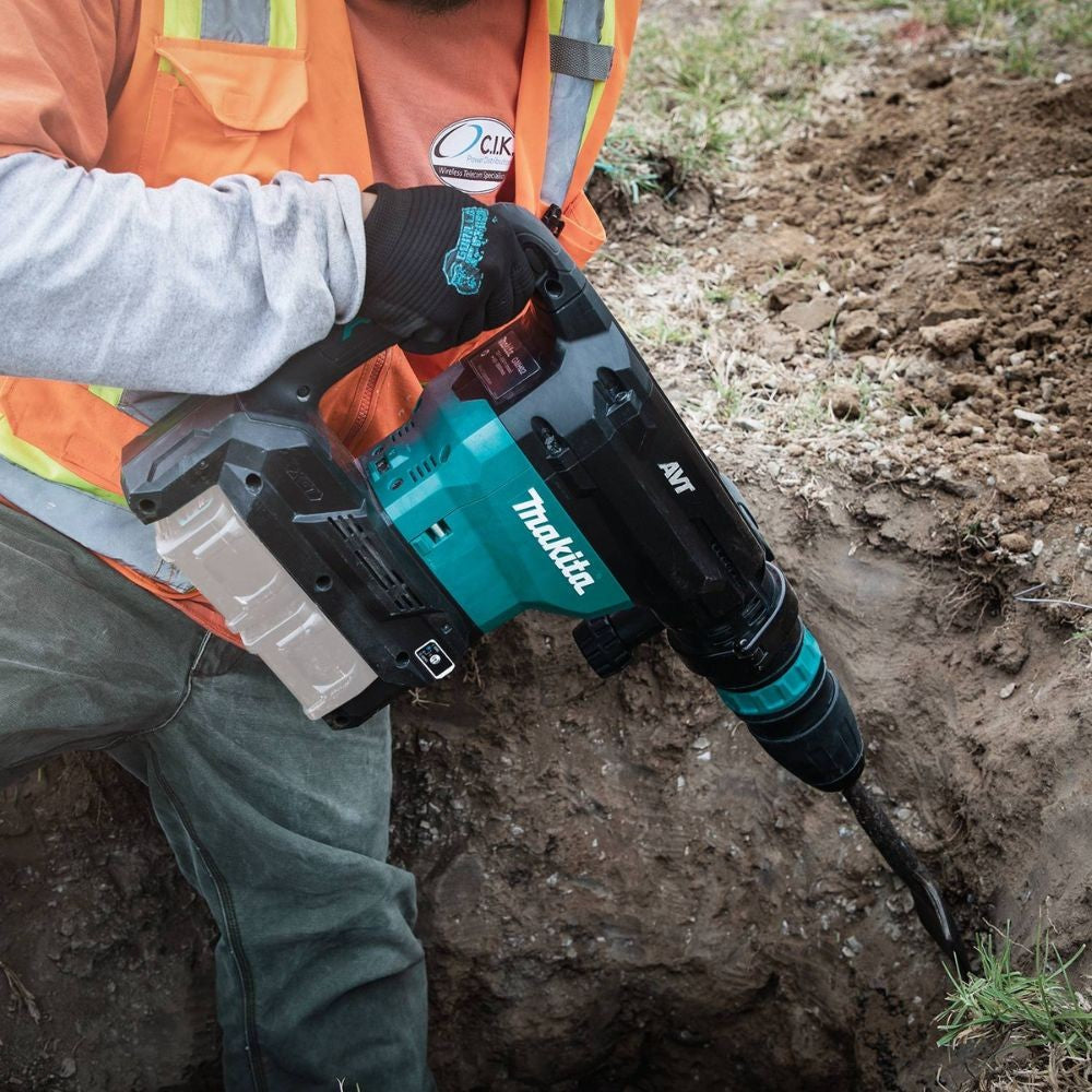 Makita GMH02Z 80V max (40V max X2) XGT Brushless 28 lb. AVT Demolition Hammer, accepts SDS-MAX bits, AWS Capable (Tool Only)