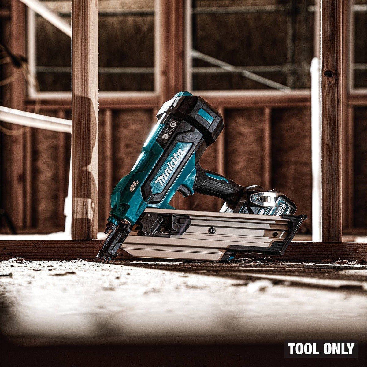 Makita GNB01Z 40V Max XGT Brushless Cordless 30 Degree Clipped Head 3-1/2" Framing Nailer Tool Only
