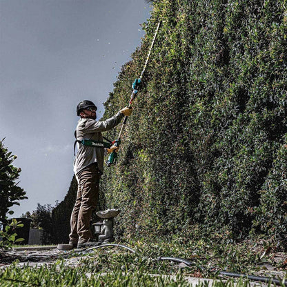 Makita GNU01M1 40V max XGT Brushless Cordless 24" Articulating Pole Hedge Trimmer Kit (4.0Ah)