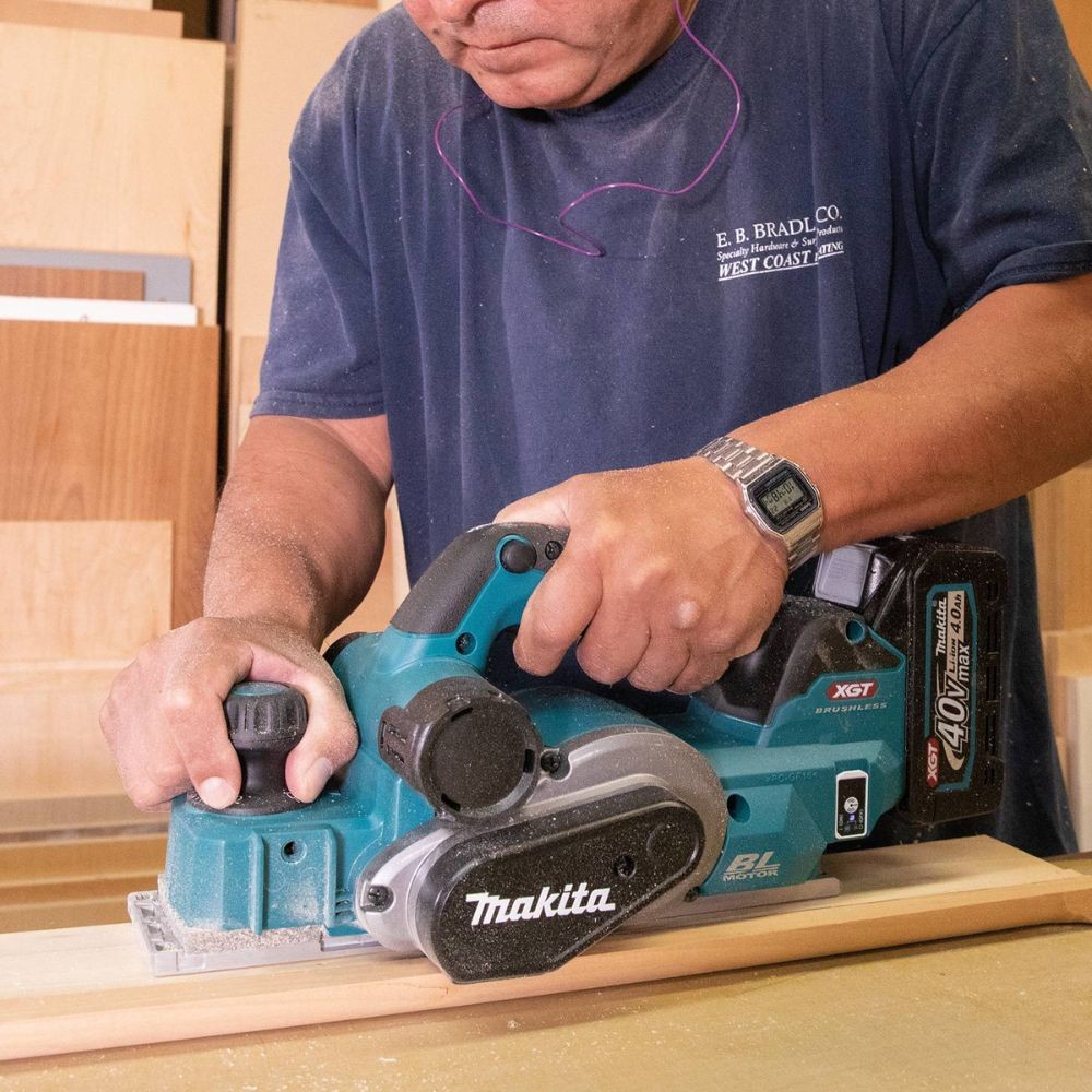 Makita GPK01M1 40V max XGT Brushless Cordless 3-1/4" Planer Kit, AWS Capable (4.0Ah)