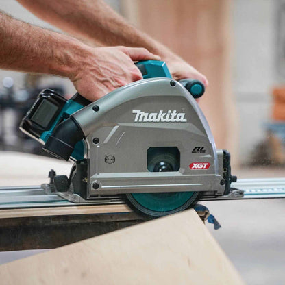 Makita GPS01M1J 40V max XGT 6-1/2" Plunge Circular Saw Kit (4.0Ah)