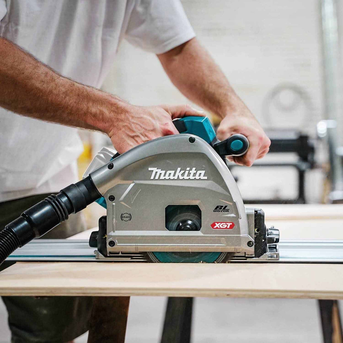 Makita GPS01Z 40V max XGT 6-1/2" Plunge Circular Saw, Tool Only