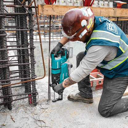 Makita GRH07ZW 40V max XGT Rotary Hammer (D-Handle) w/ Dust Extractor