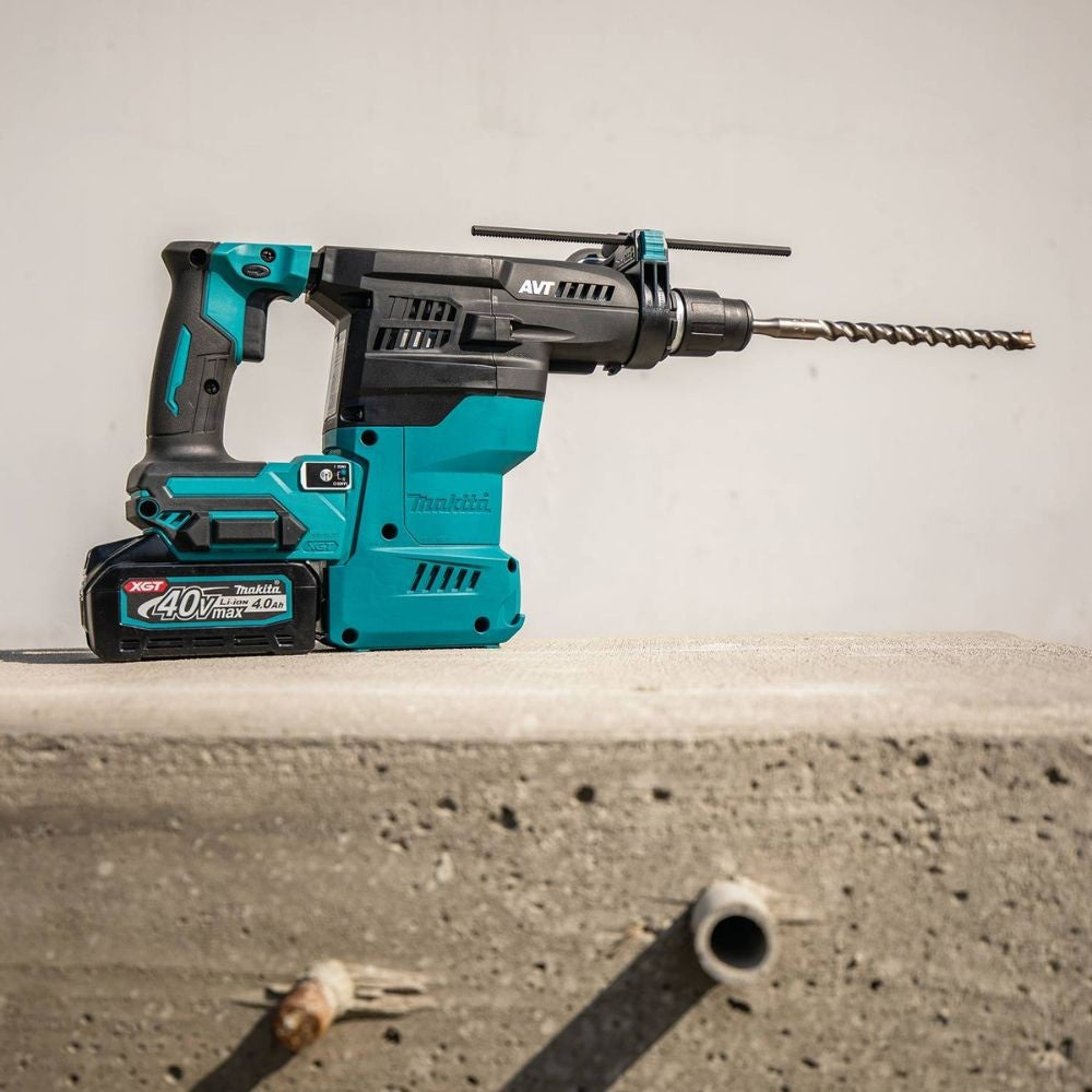 Makita GRH08M1 40V max XGT Brushless Cordless 1-3/16" AVT Rotary Hammer Kit, accepts SDS-PLUS bits, AFT, AWS Capable, bag, with one battery (4.0Ah)