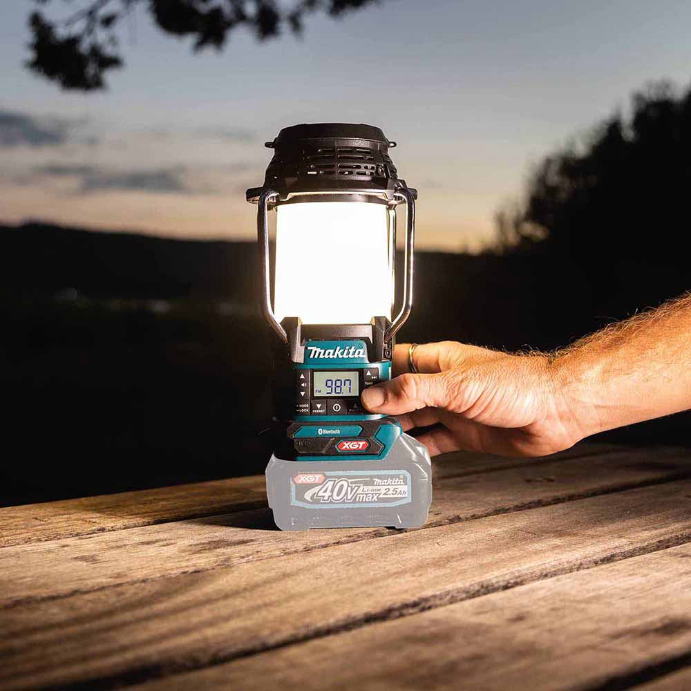 Makita GRM04 40V max XGT Cordless Lantern with Radio, Tool Only