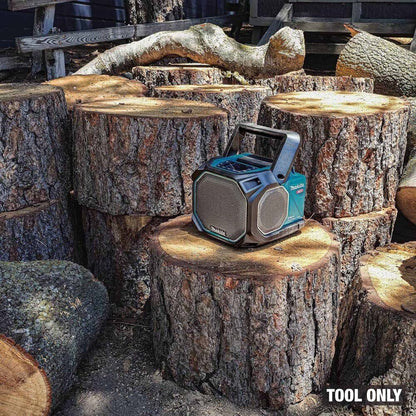 Makita GRM05 40V max XGT / 18V LXT Lithium-Ion Cordless/Corded Bluetooth Job Site Speaker (Tool Only)