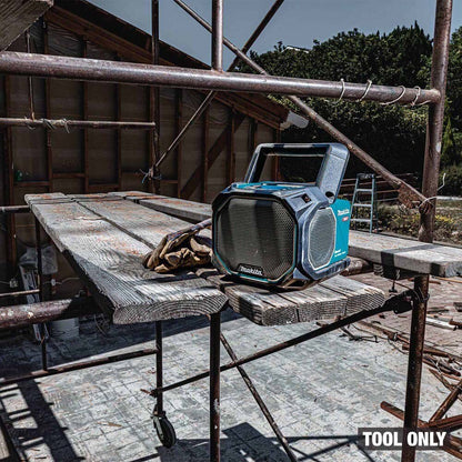 Makita GRM05 40V max XGT / 18V LXT Lithium-Ion Cordless/Corded Bluetooth Job Site Speaker (Tool Only)