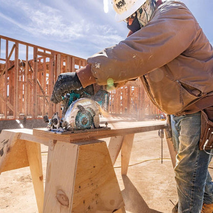 Makita GSH05M1 40V max XGT Brushless Cordless 6-1/2" Circular Saw Kit, AWS Capable (4.0Ah)