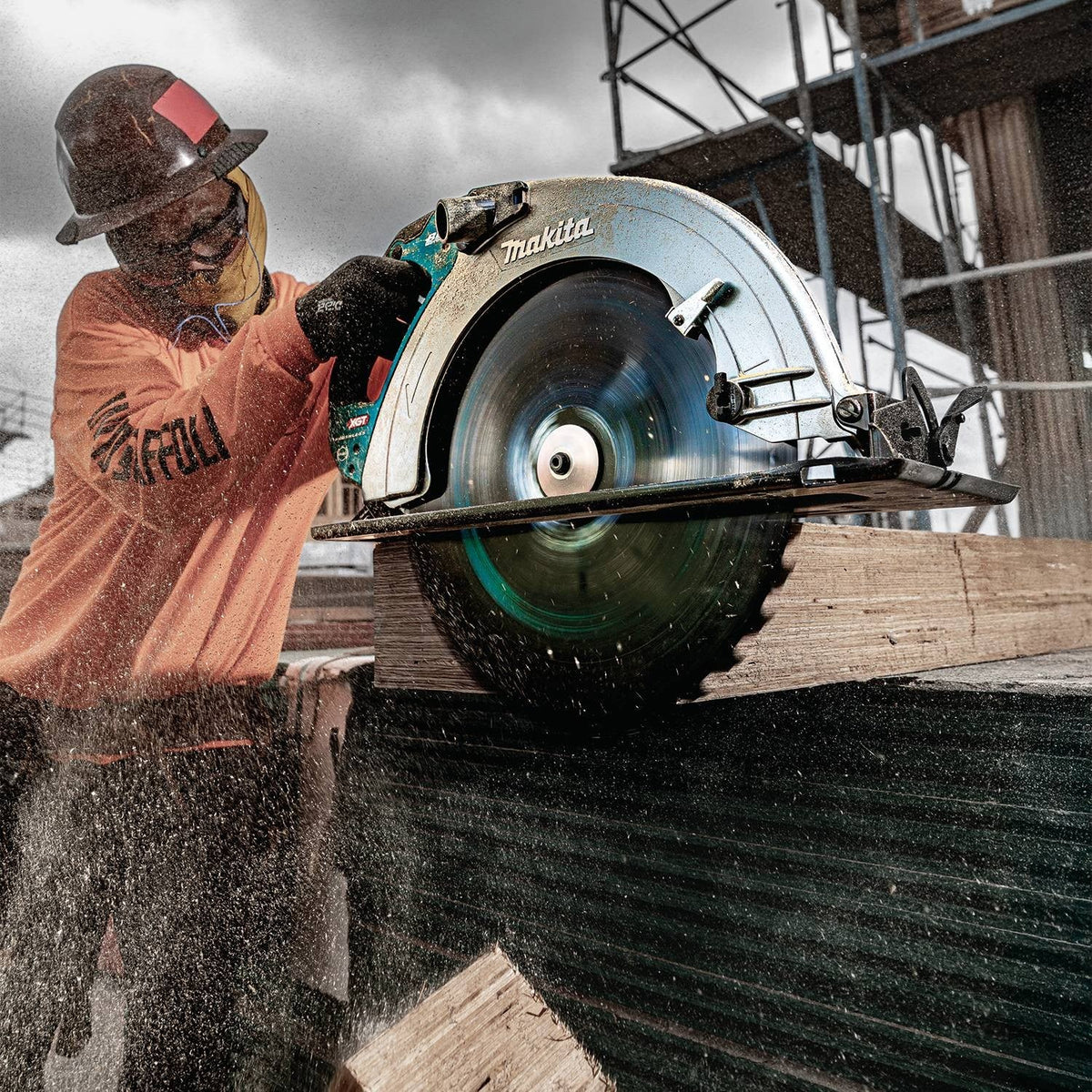Makita GSH06T1 40V max XGT Brushless Cordless 16-5/16" Circular Saw Kit, with 5.0Ah Battery