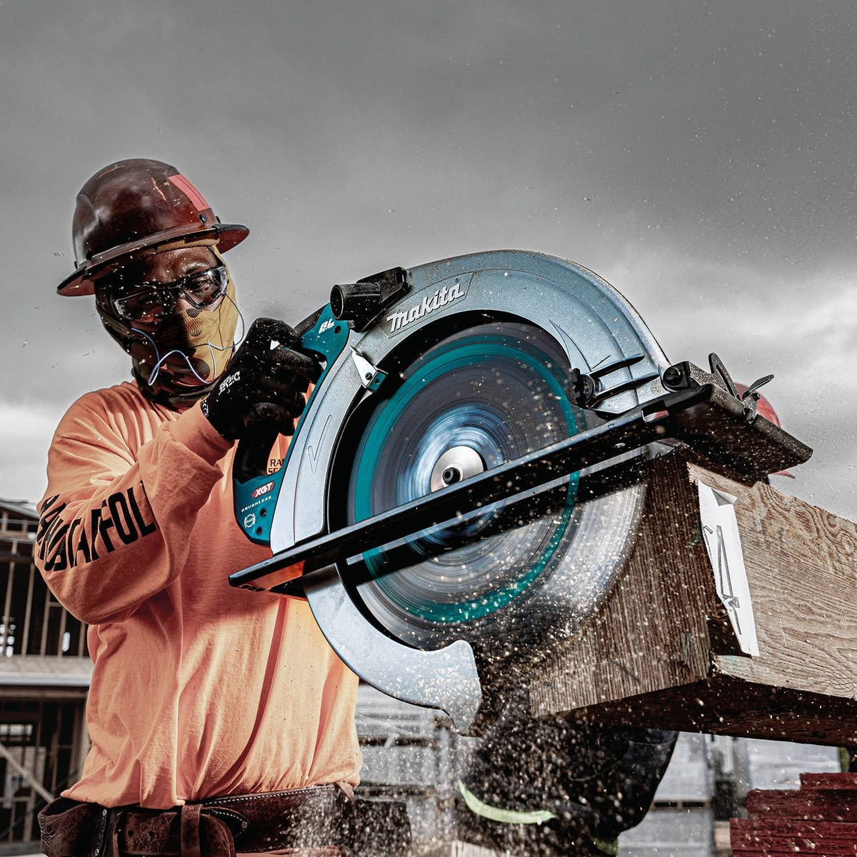 Makita GSH06T1 40V max XGT Brushless Cordless 16-5/16" Circular Saw Kit, with 5.0Ah Battery