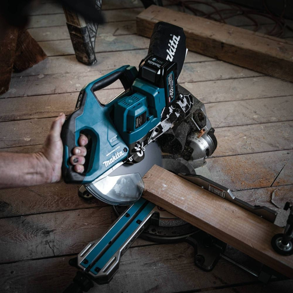 Makita GSL02M1 40V max XGT Brushless Cordless 8-1/2" Dual-Bevel Sliding Compound Miter Saw Kit, AWS Capable, with one battery (4.0Ah)