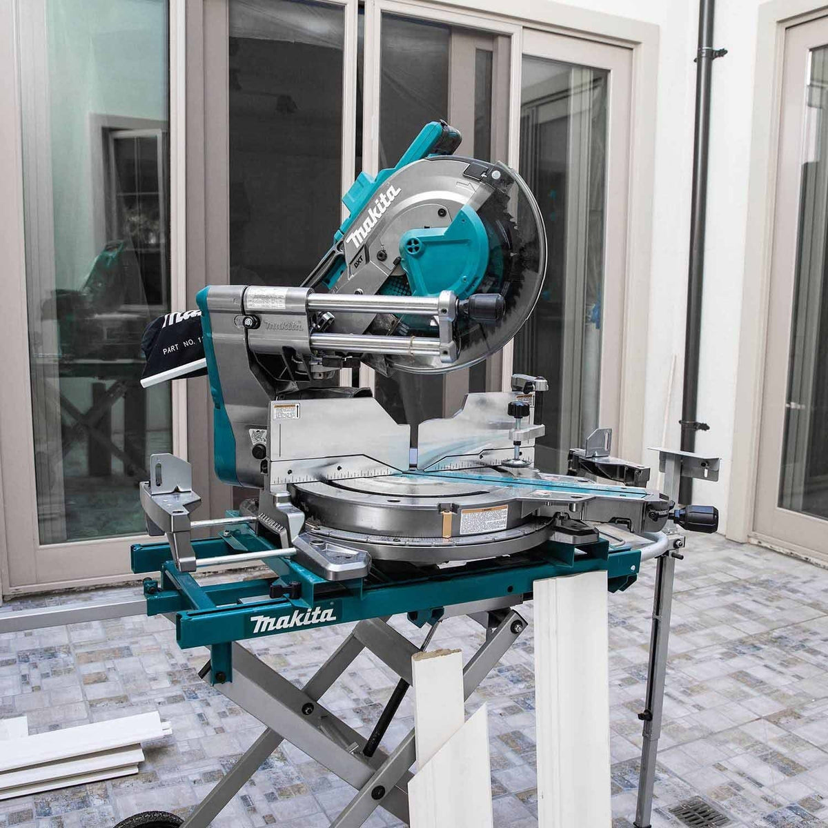 Makita GSL04Z 40V max XGT 12" Sliding Compound Miter Saw, Tool Only