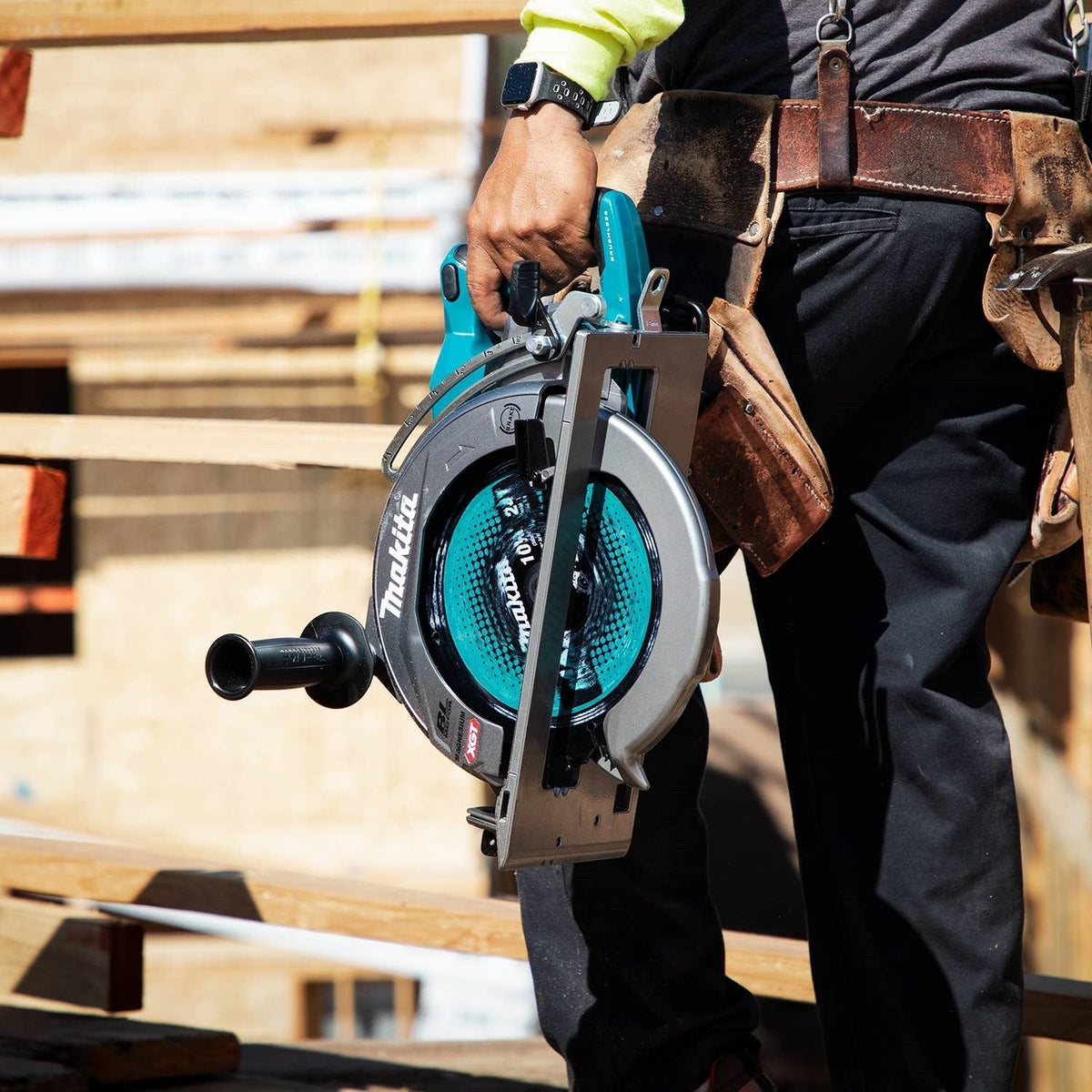 Makita GSR02M1 40V max XGT® Rear Handle 10-1/4"Saw Kit