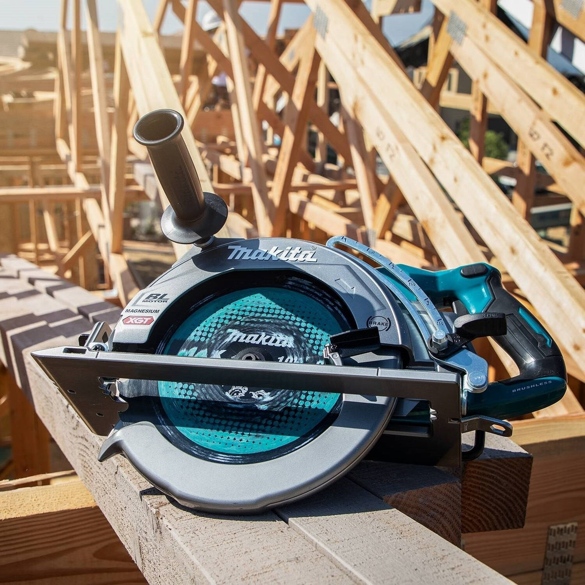 Makita GSR02Z 40V max XGT® Rear Handle 10-1/4" Circular Saw
