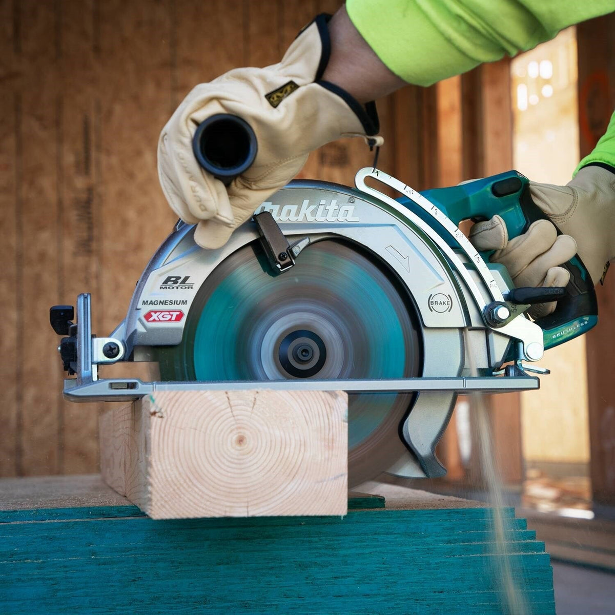 Makita GSR02Z 40V max XGT® Rear Handle 10-1/4" Circular Saw