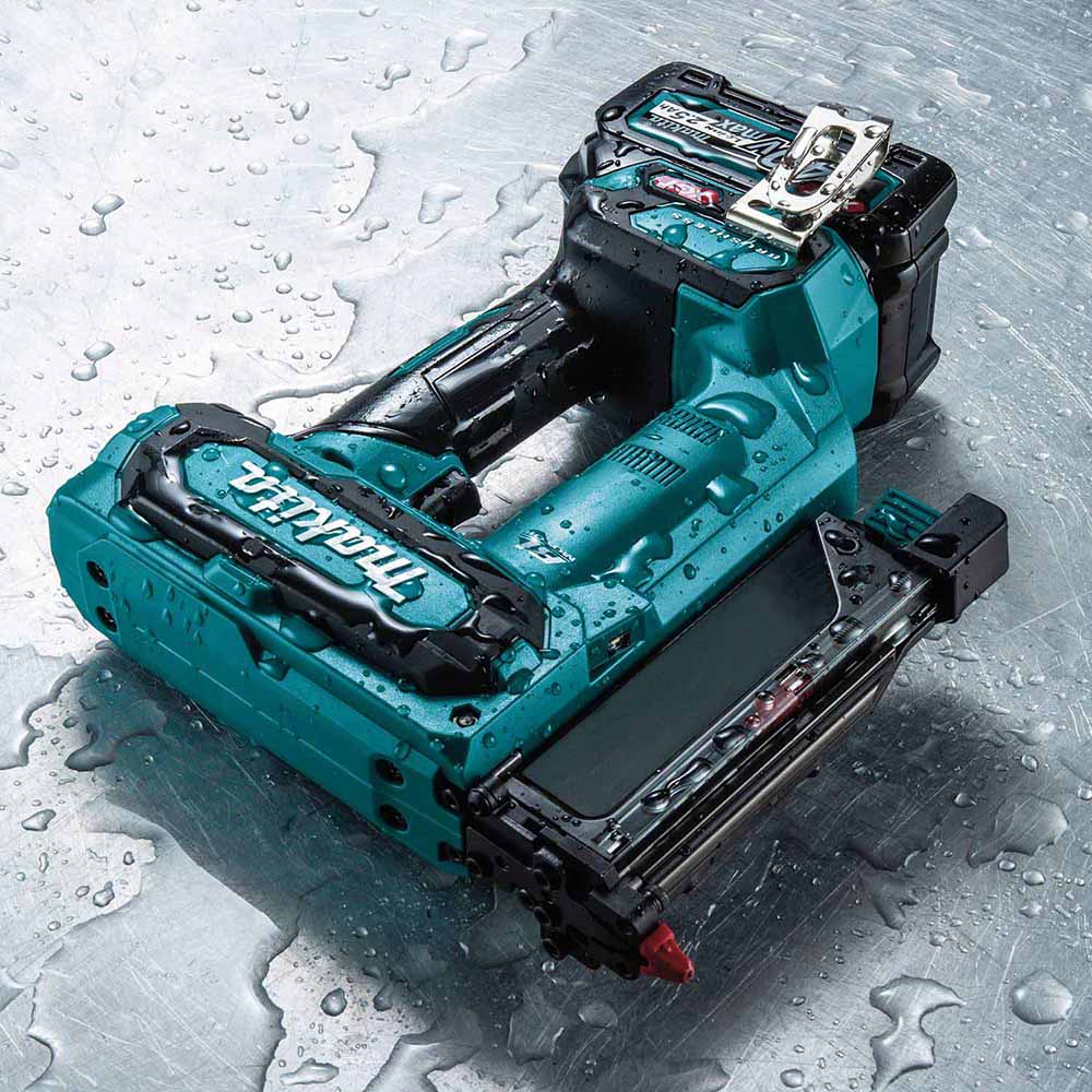 Makita GTP01D1 40V max XGT Brushless Cordless Pin Nailer Kit, 23 Ga. (2.5Ah)