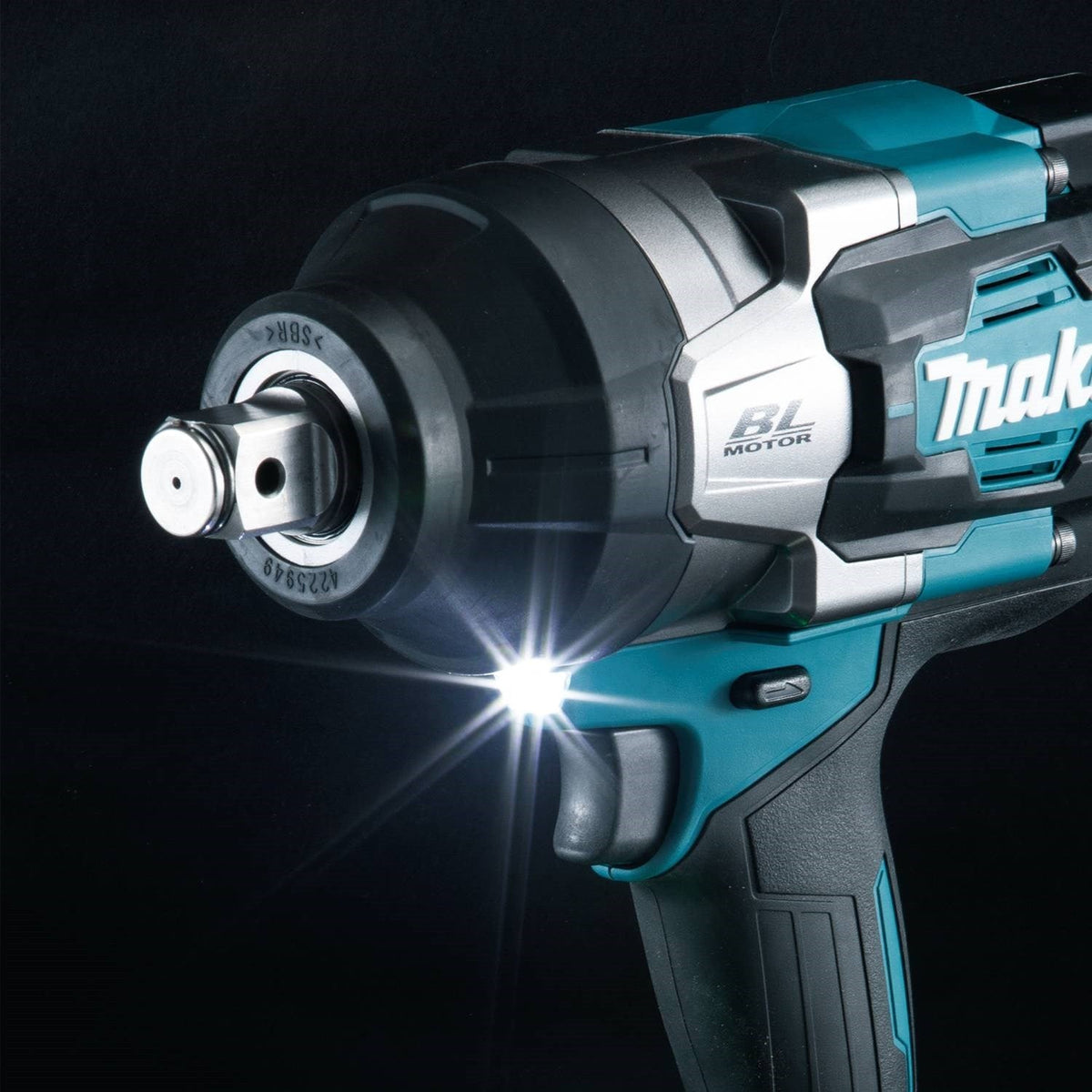 Makita GWT01D 40V max XGT® Impact Wrench Kit