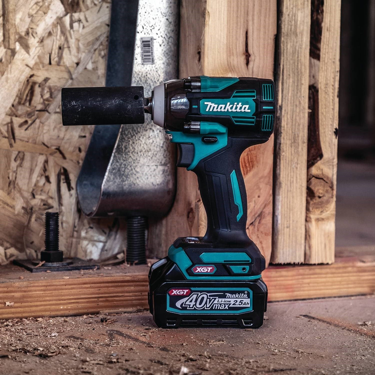 Makita GWT04D 40V max XGT® Impact Wrench Kit