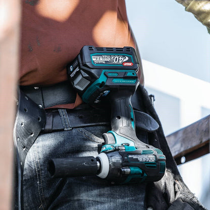 Makita GWT04D 40V max XGT® Impact Wrench Kit