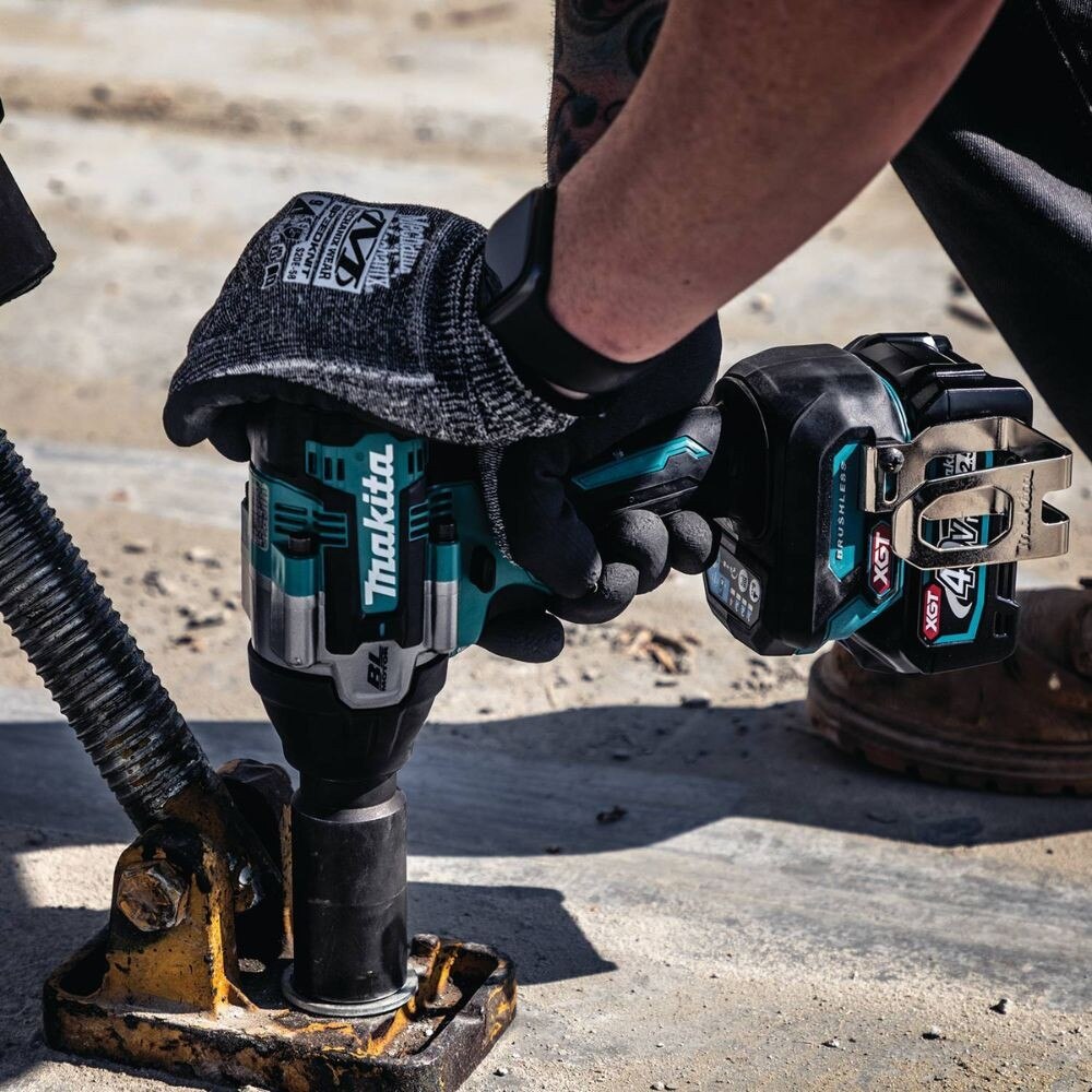 Makita GWT07D 40V max XGT Brushless Cordless 4-Speed Mid-Torque 1/2" Sq. Drive Impact Wrench Kit w/ Friction Ring Anvil, var. spd., rev., L.E.D. Light, bag (2.5Ah)