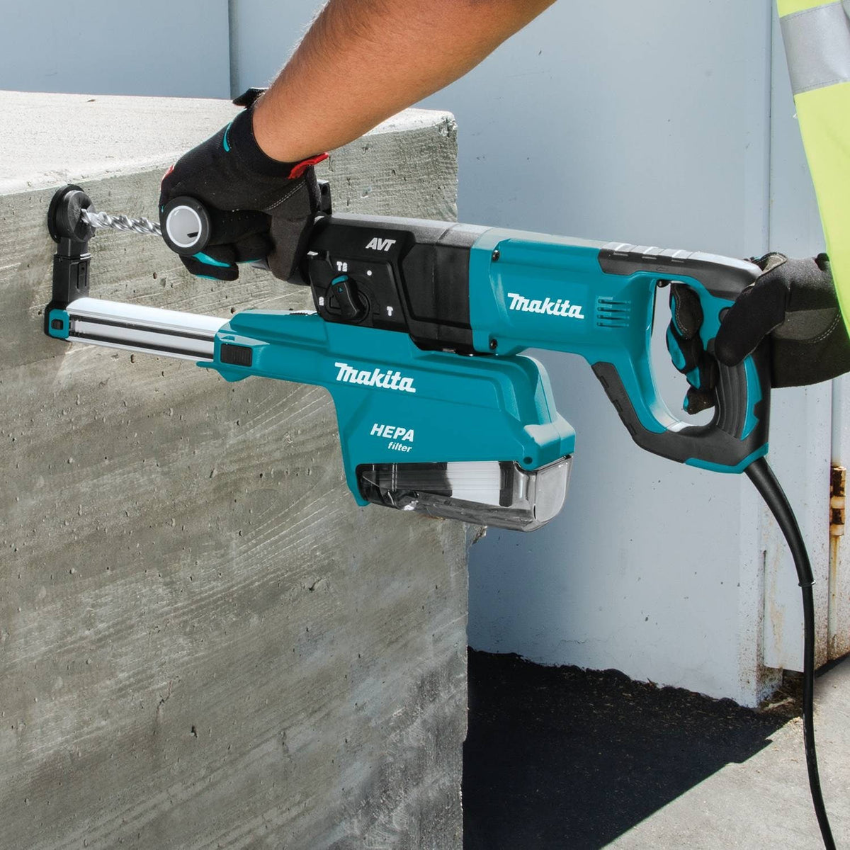 Makita HR2661 1" AVT Rotary Hammer, SDS-Plus Bits, with HEPA Extractor