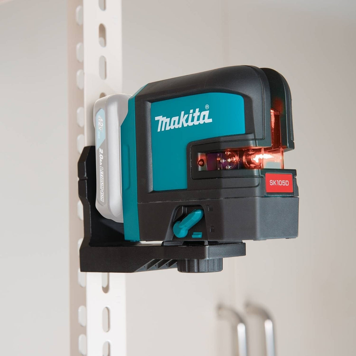 Makita SK105DZ 12V Max CXT Self-Leveling Cross-Line Red Beam Laser