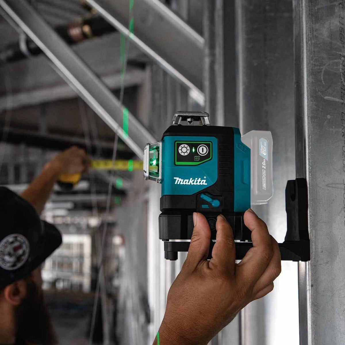 Makita SK700GD 12V max CXT Self-Leveling 360° 3-Plane Green Laser