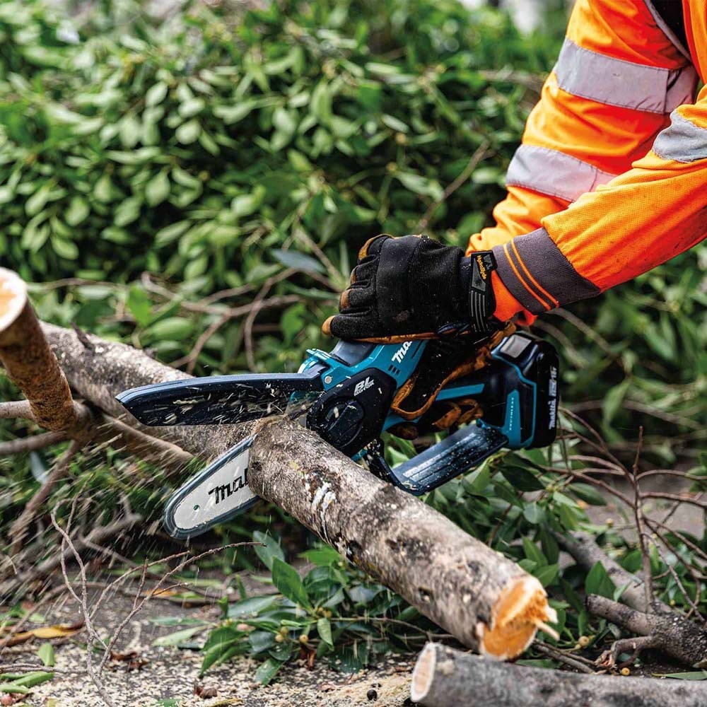 Makita XCU14SR1 18V LXT Lithium‑Ion Brushless Cordless 6" Pruning Saw Kit (2.0Ah)