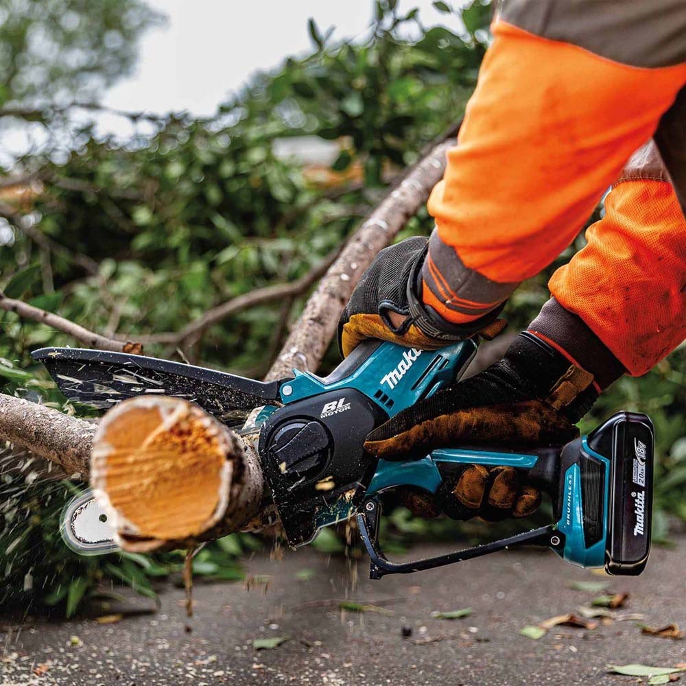 Makita XCU14SR1 18V LXT Lithium‑Ion Brushless Cordless 6" Pruning Saw Kit (2.0Ah)