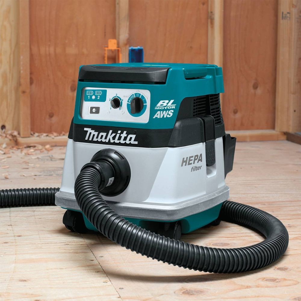 Makita XCV22ZU 36V (18V X2) LXT Brushless 2.1 Gallon HEPA Filter Dry Dust Extractor/Vacuum, AWS, Tool Only