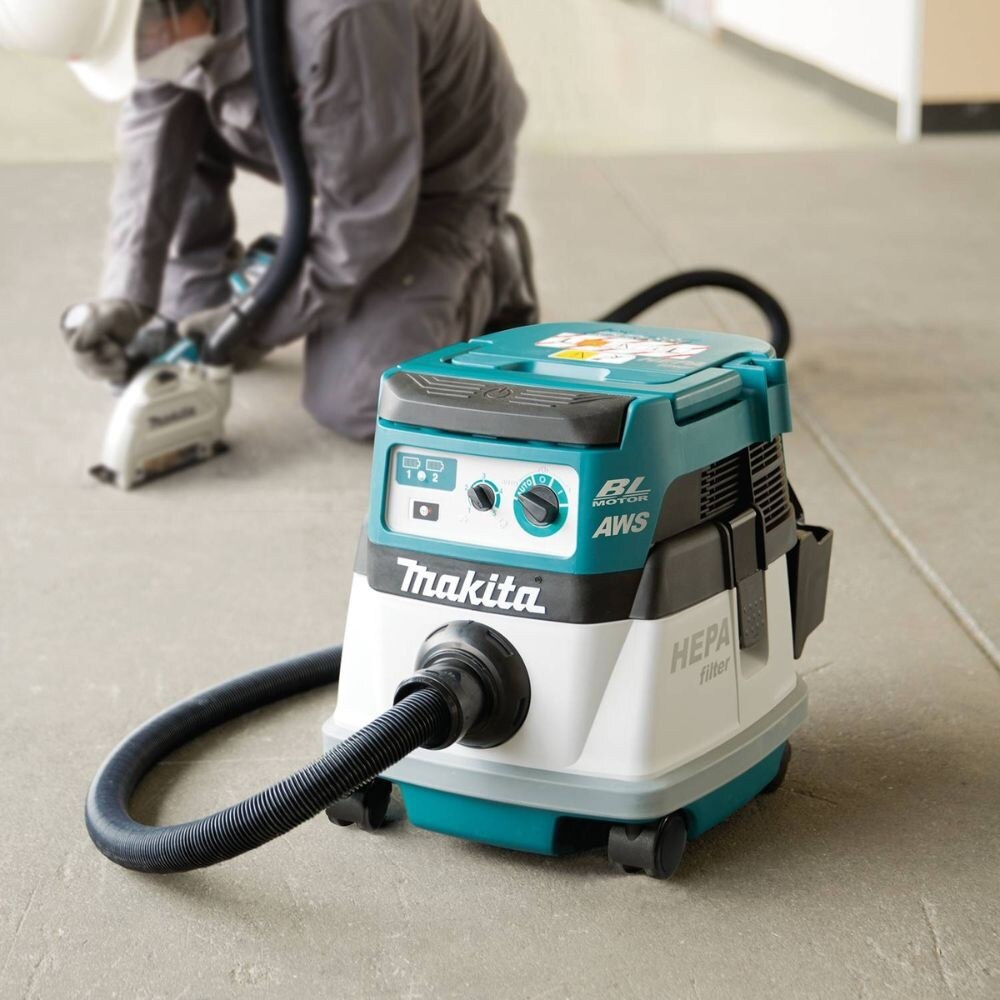 Makita XCV22ZU 36V (18V X2) LXT Brushless 2.1 Gallon HEPA Filter Dry Dust Extractor/Vacuum, AWS, Tool Only
