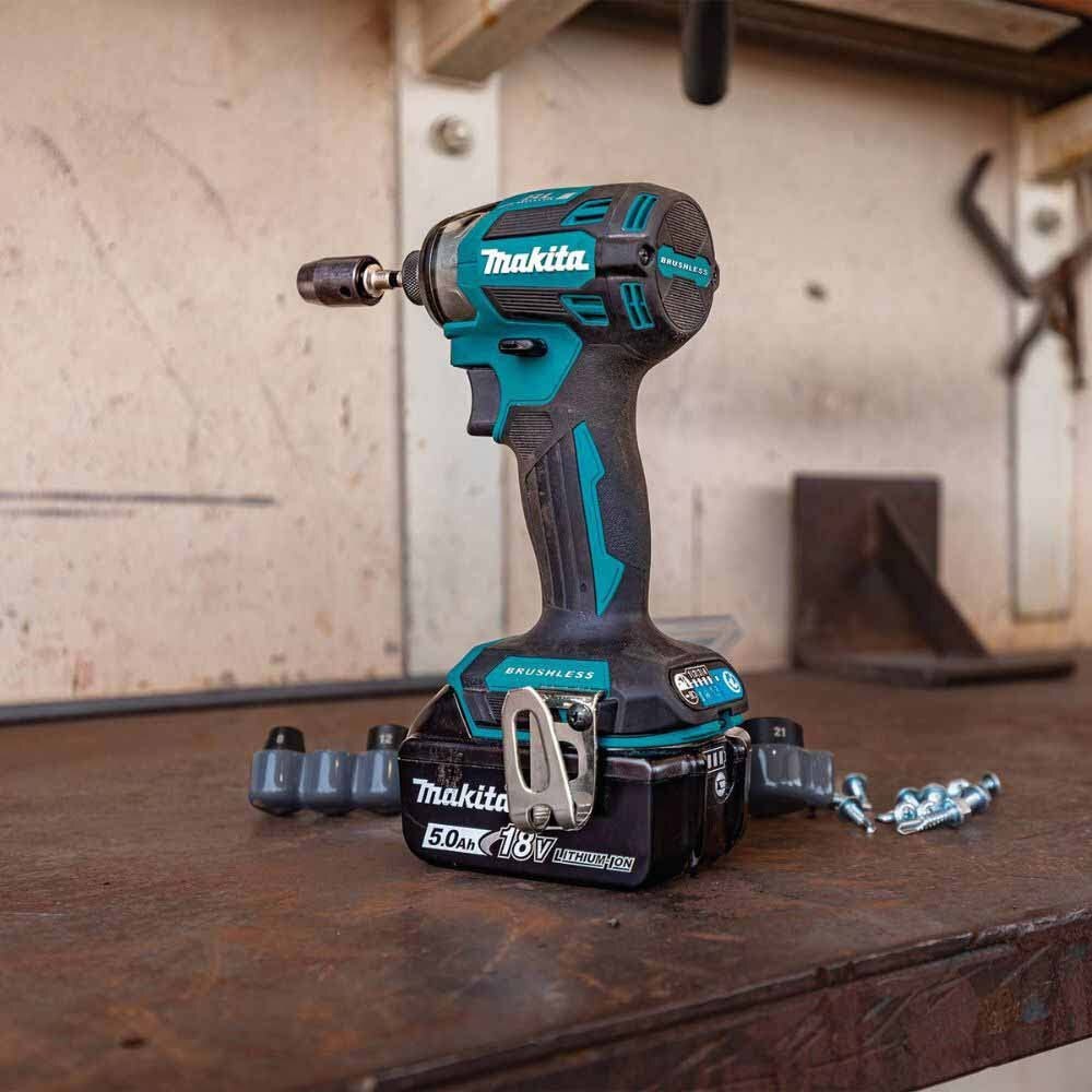 Makita XDT20T 18V LXT Lithium-Ion Brushless Cordless Quick-Shift Mode 4-Speed Impact Driver Kit