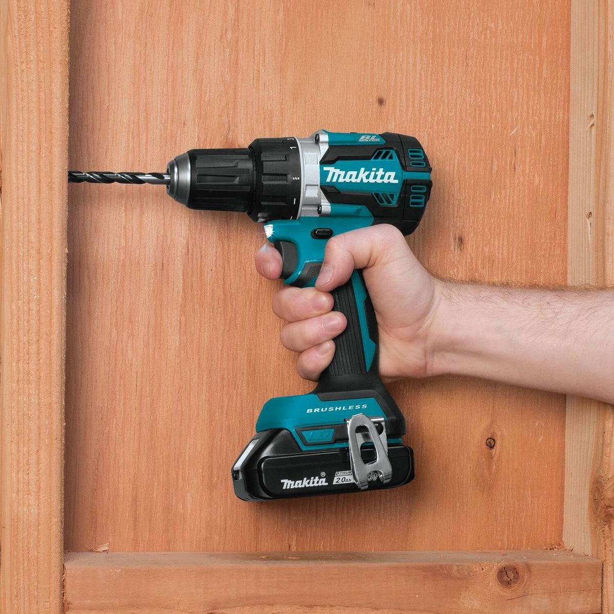 Makita XFD12R 18V LXT Li-Ion Compact Brushless Cordless 1/2" Driver-Drill Kit, 2.0 Ah